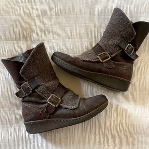 Brown BORN Boots